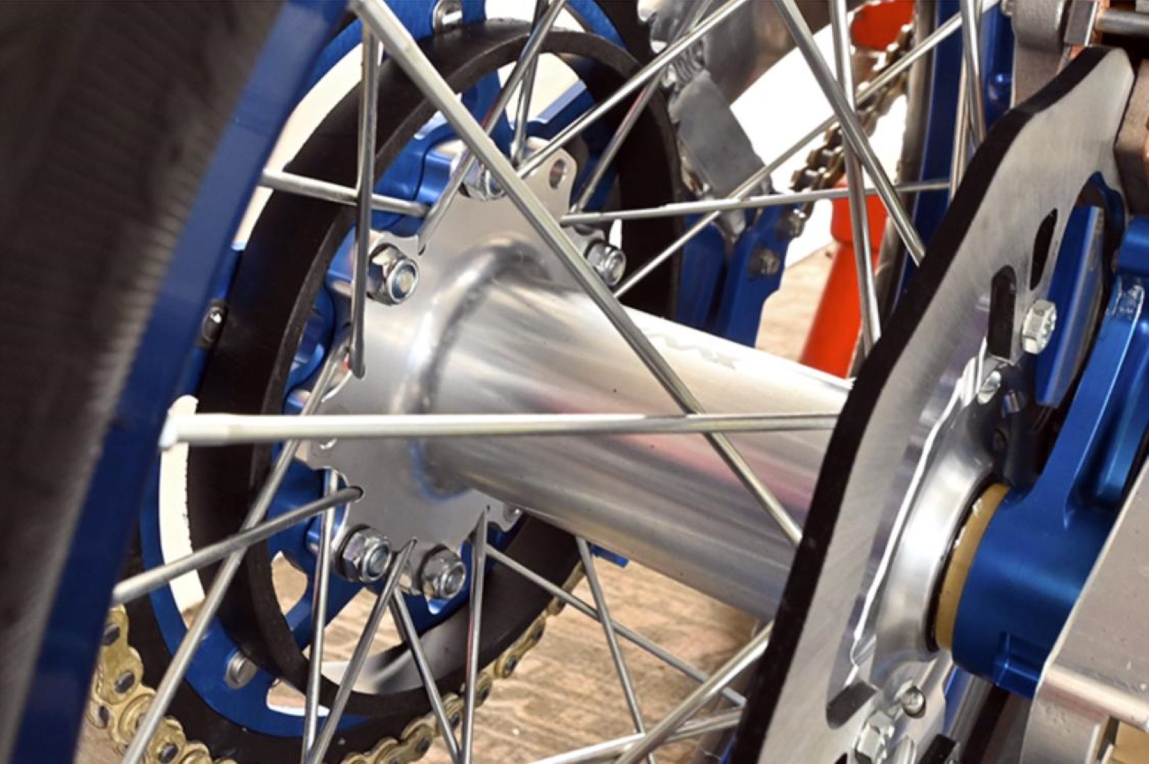 edb hub saver moto